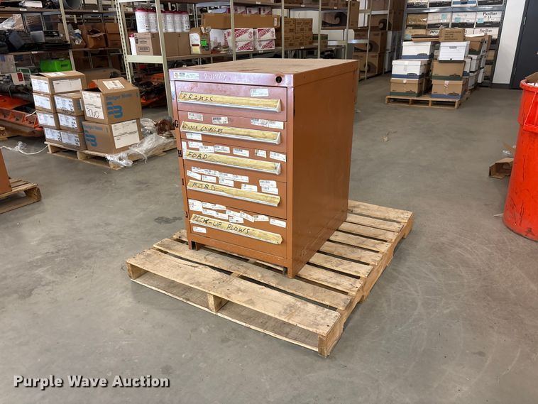 image for item DO5277 Steel cabinet