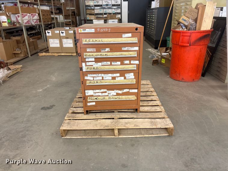 image for item DO5277 Steel cabinet