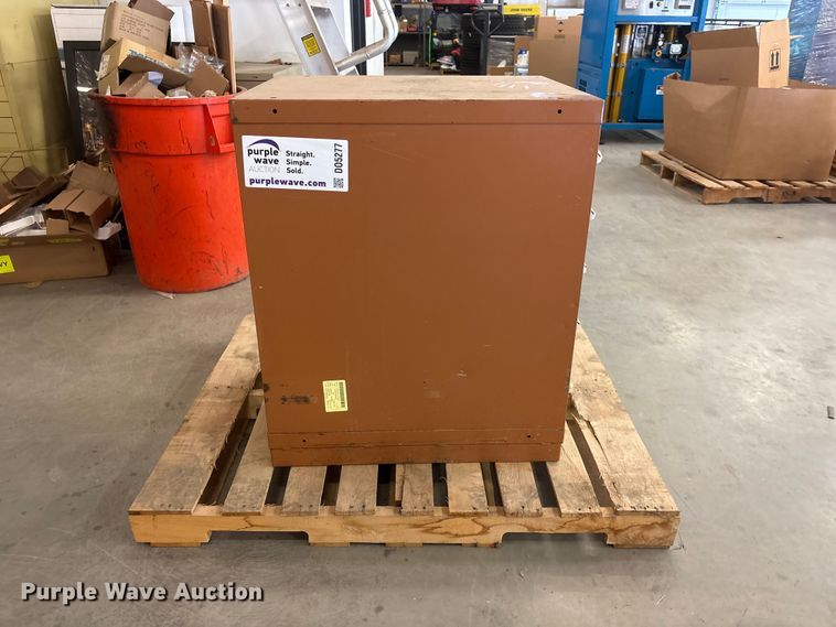 image for item DO5277 Steel cabinet