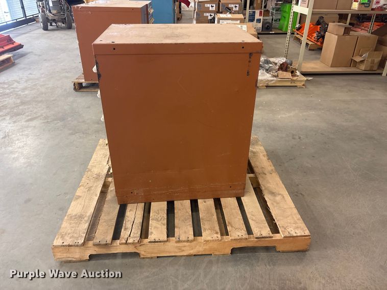 image for item DO5277 Steel cabinet
