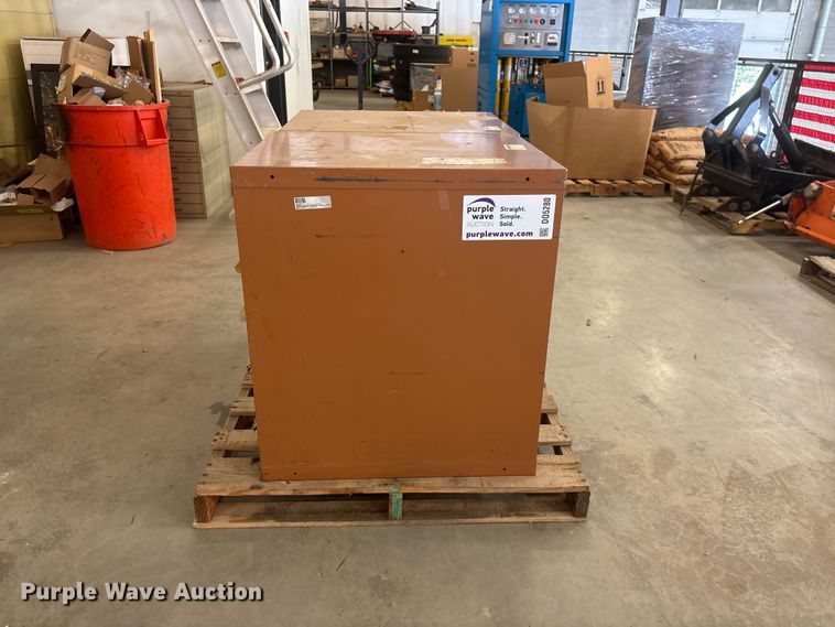 image for item DO5280 (2) cabinets