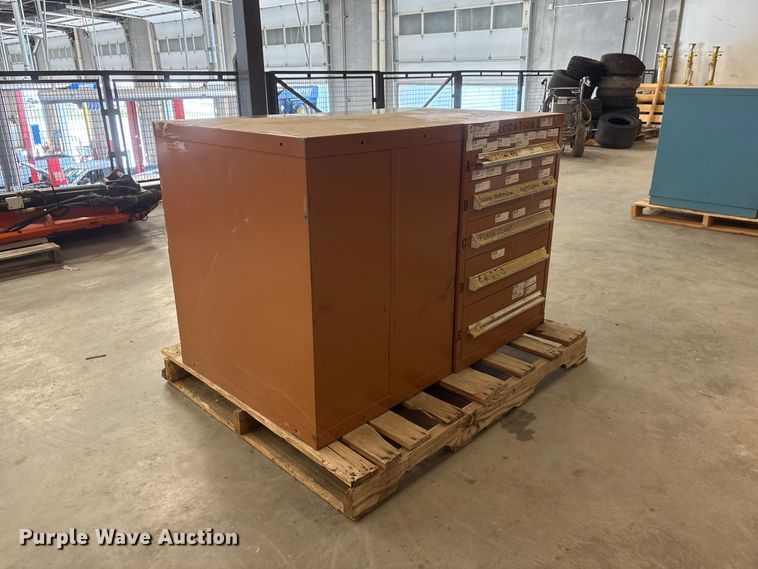 image for item DO5280 (2) cabinets