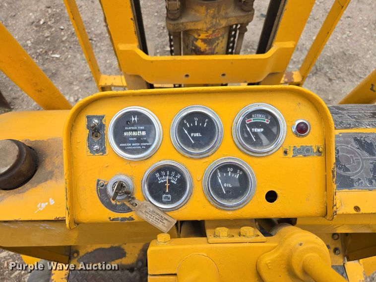 image for item DP8982 1970 Towmotor 502PG4024 forklift