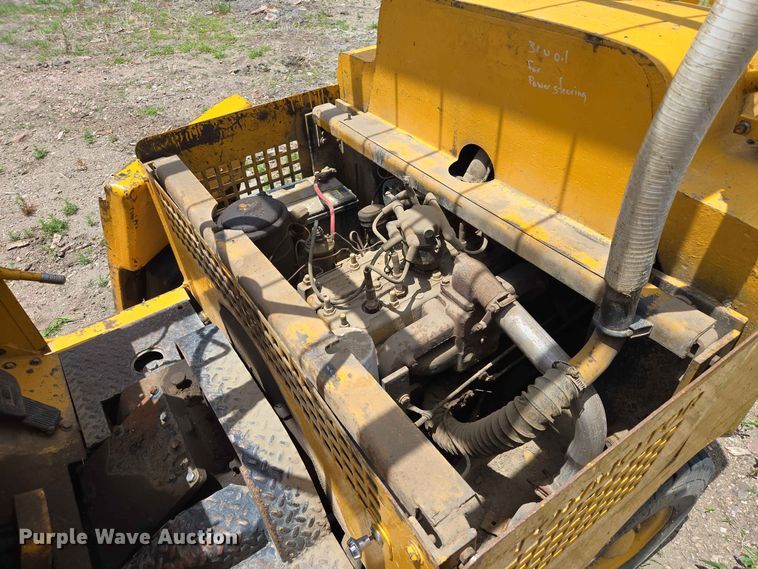 image for item DP8982 1970 Towmotor 502PG4024 forklift