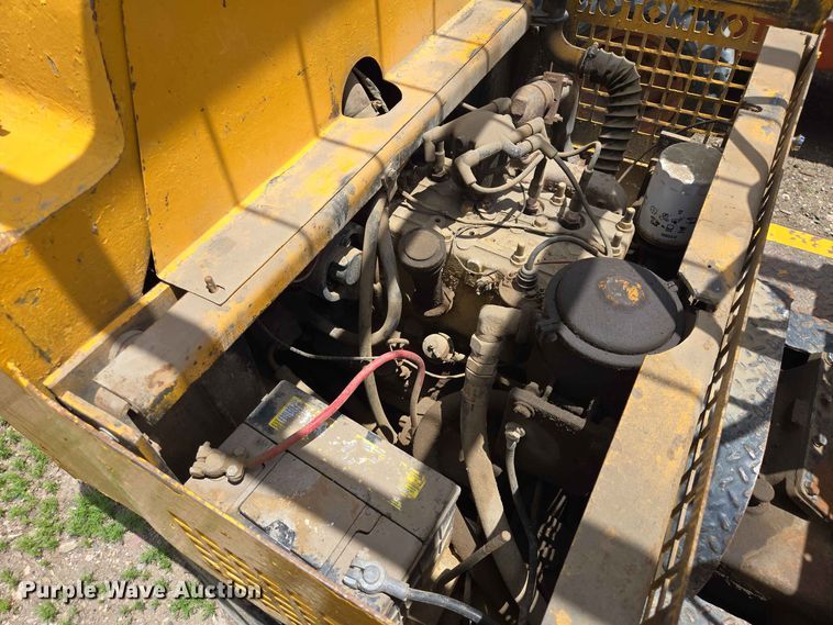 image for item DP8982 1970 Towmotor 502PG4024 forklift