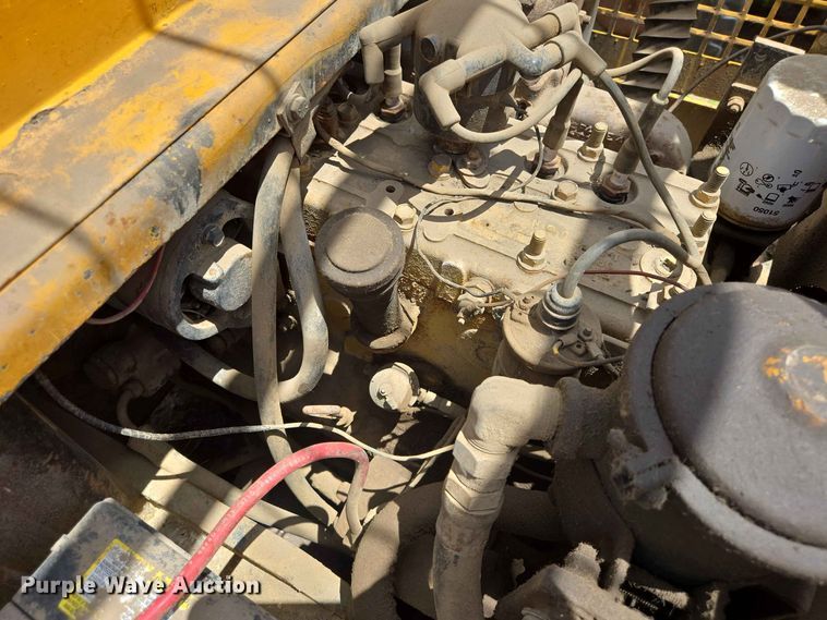 image for item DP8982 1970 Towmotor 502PG4024 forklift