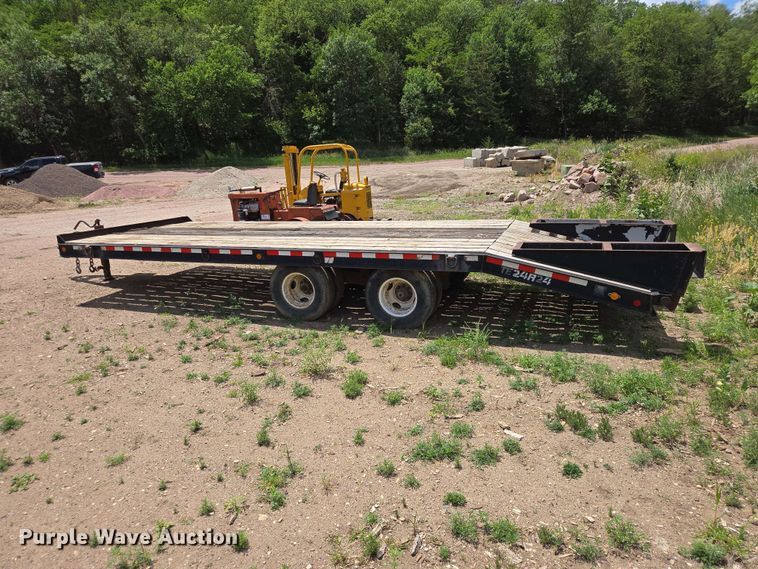image for item DP8984 2003 Dakota Trail Eze TE24R24 equipment trailer