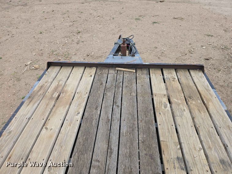 image for item DP8984 2003 Dakota Trail Eze TE24R24 equipment trailer