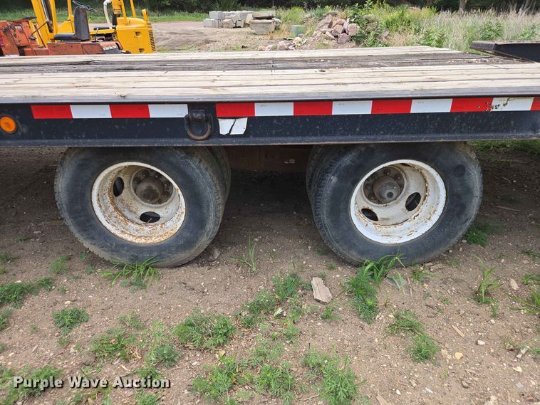 image for item DP8984 2003 Dakota Trail Eze TE24R24 equipment trailer