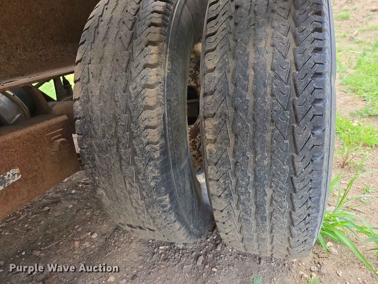 image for item DP8984 2003 Dakota Trail Eze TE24R24 equipment trailer