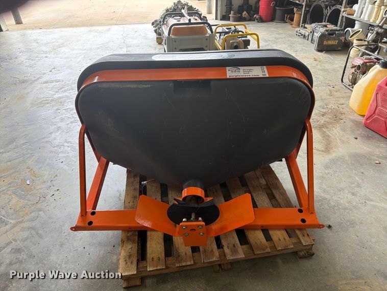 image for item DQ7873 Saltdog 004239 spreader