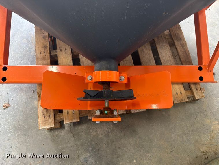 image for item DQ7873 Saltdog 004239 spreader