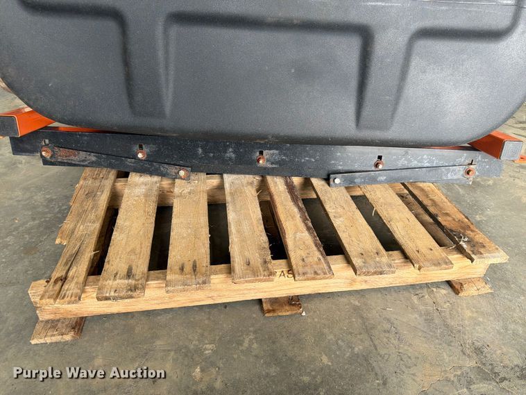 image for item DQ7873 Saltdog 004239 spreader