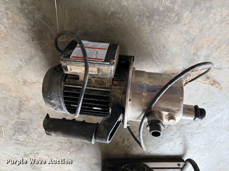 image for item DQ7874 Generac XP8000E generator