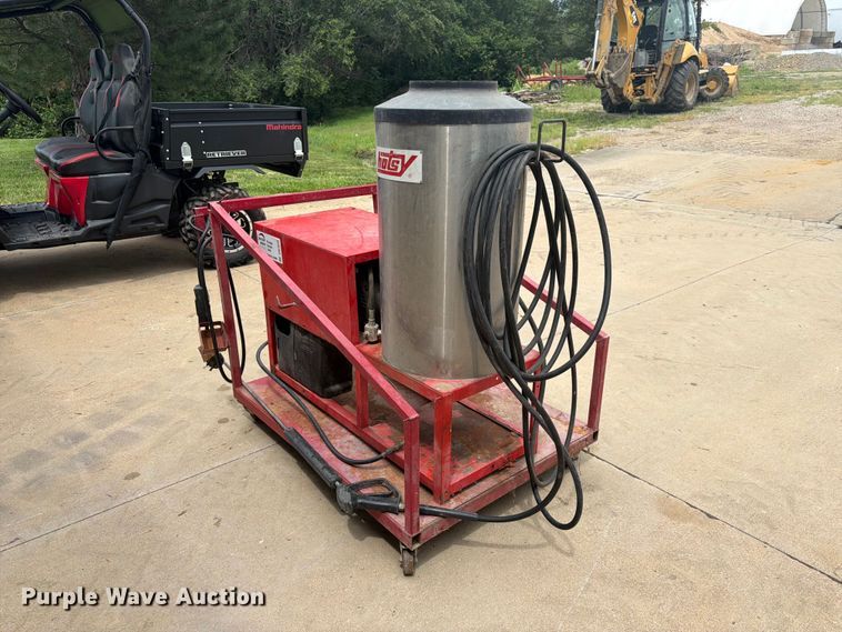 image for item DQ7875 Hotsy 981SS REL C hot pressure washer