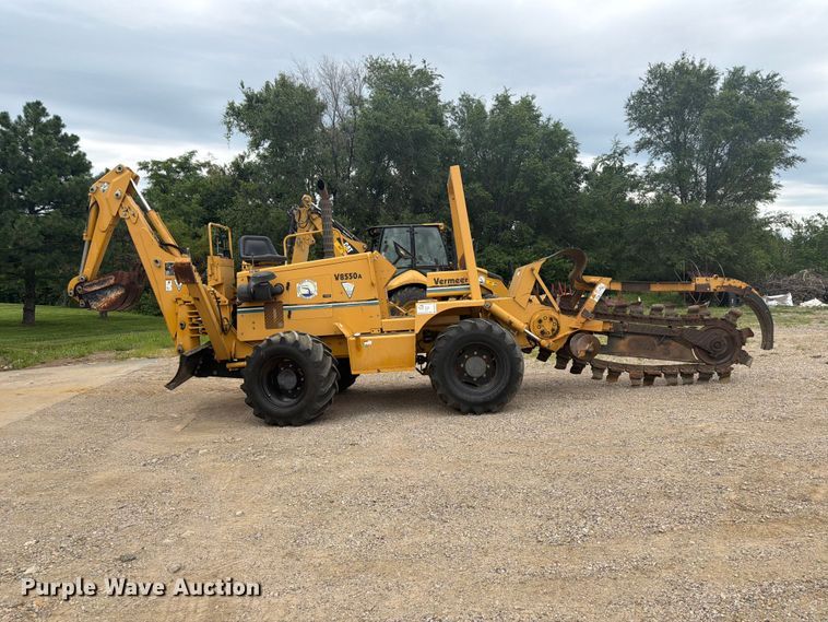 image for item DQ7877 2000 Vermeer V8550A trencher