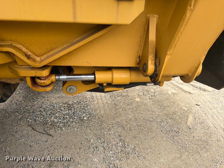 image for item DQ7877 2000 Vermeer V8550A trencher