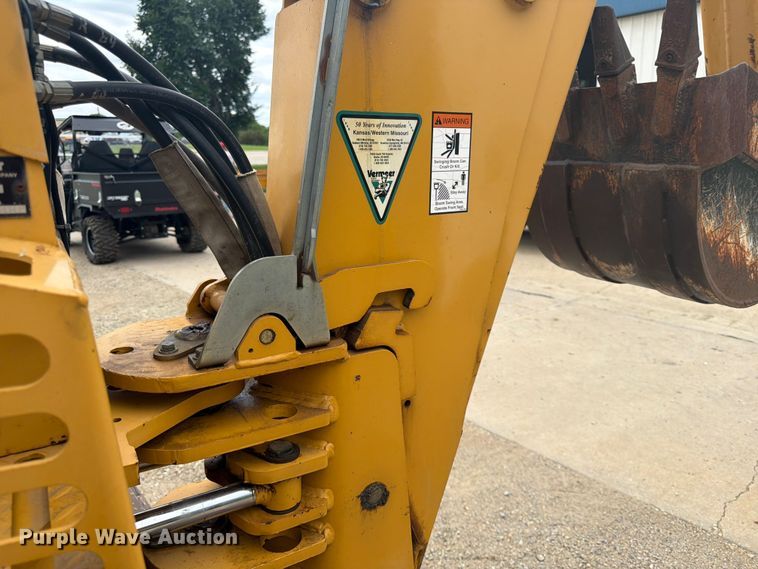 image for item DQ7877 2000 Vermeer V8550A trencher
