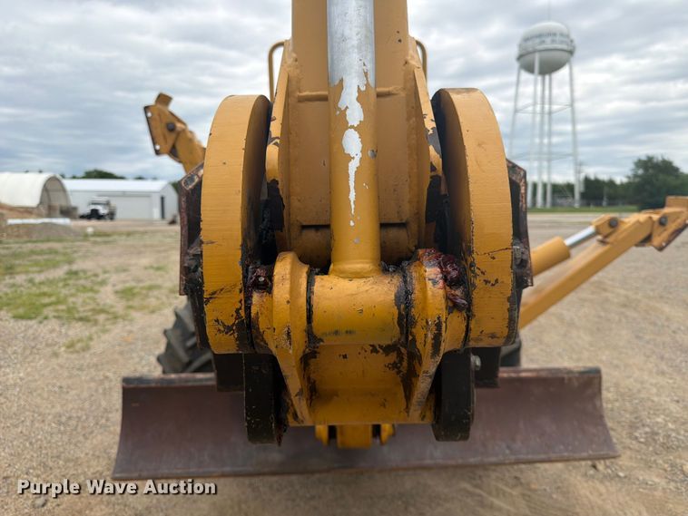 image for item DQ7877 2000 Vermeer V8550A trencher