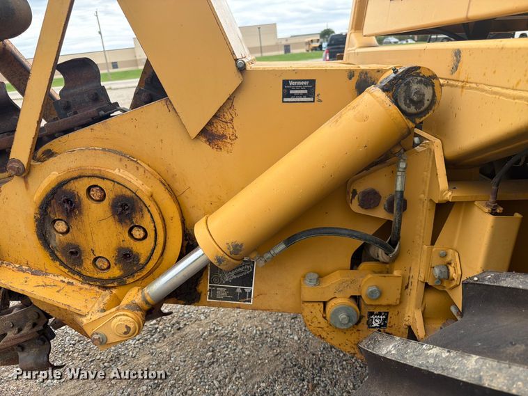 image for item DQ7877 2000 Vermeer V8550A trencher