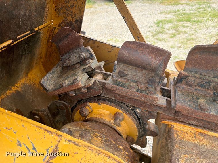 image for item DQ7877 2000 Vermeer V8550A trencher