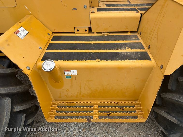 image for item DQ7877 2000 Vermeer V8550A trencher