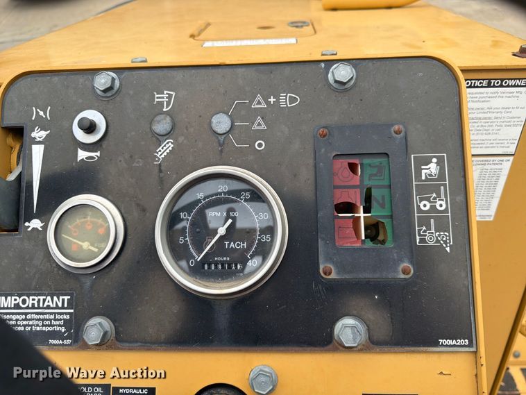 image for item DQ7877 2000 Vermeer V8550A trencher