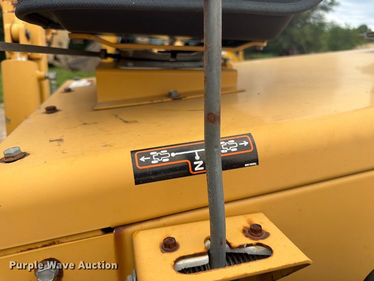 image for item DQ7877 2000 Vermeer V8550A trencher