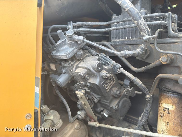 image for item DQ7877 2000 Vermeer V8550A trencher