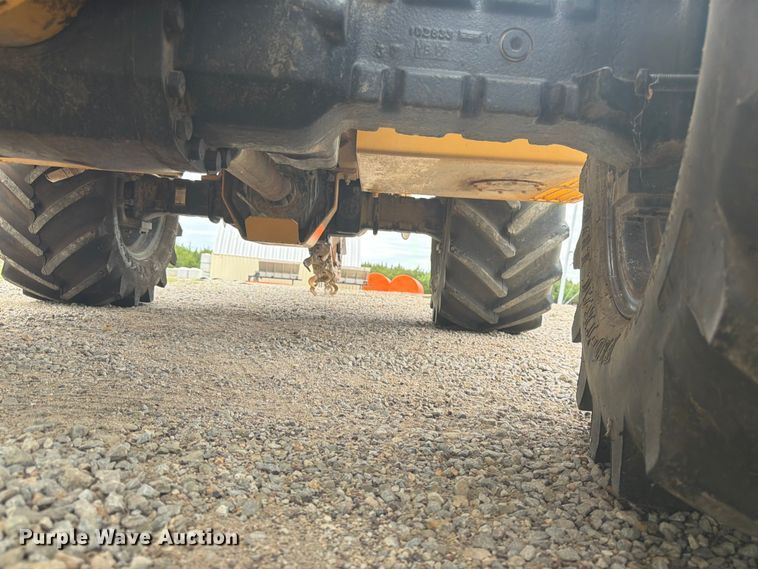 image for item DQ7877 2000 Vermeer V8550A trencher