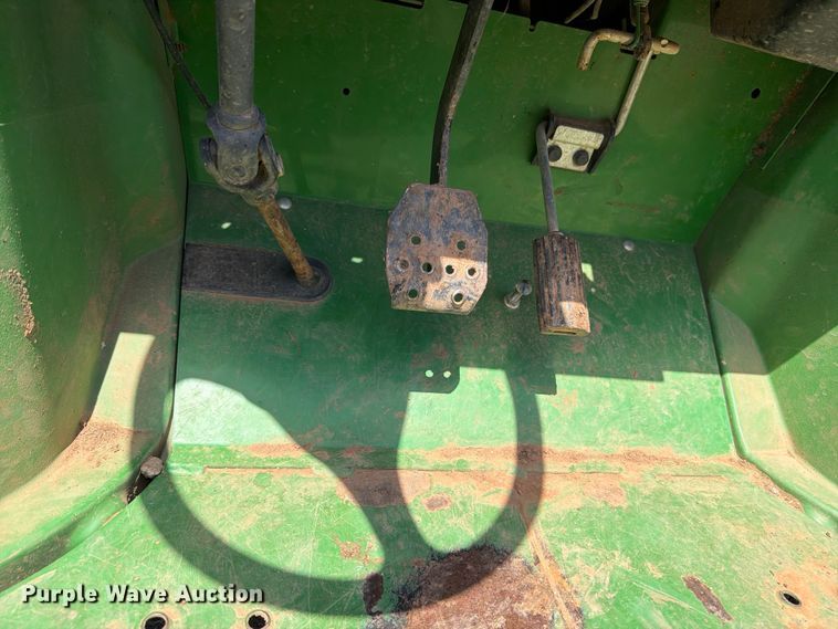 image for item DR1068 2020 John Deere TX Gator utility vehicle