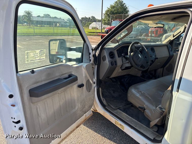 image for item DU6342 2008 Ford F350 Super Duty 