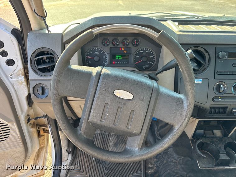 image for item DU6342 2008 Ford F350 Super Duty 