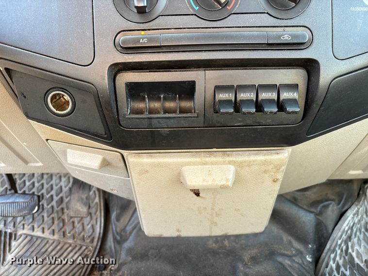 image for item DU6342 2008 Ford F350 Super Duty 