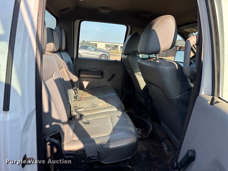 image for item DU6343 2015 Ford F350 Super Duty pickup truck cab and chassis