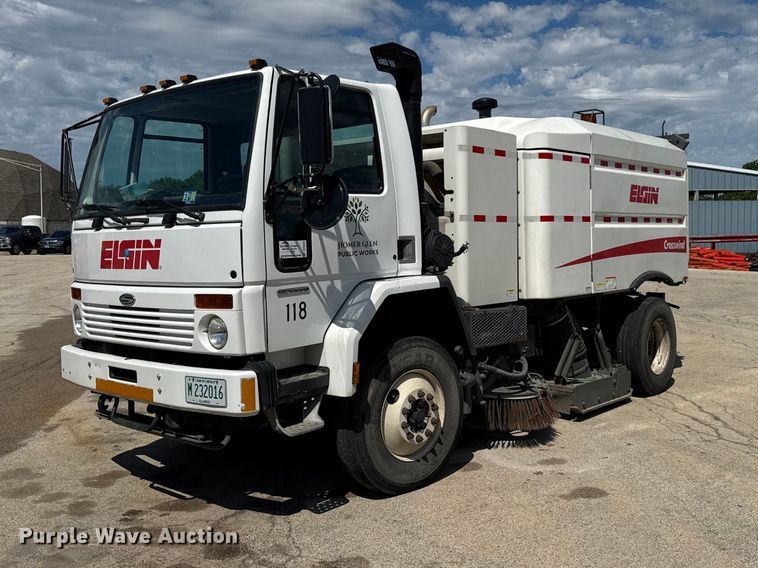 image for item DV2043 2005 Sterling SC8000 street sweeper truck