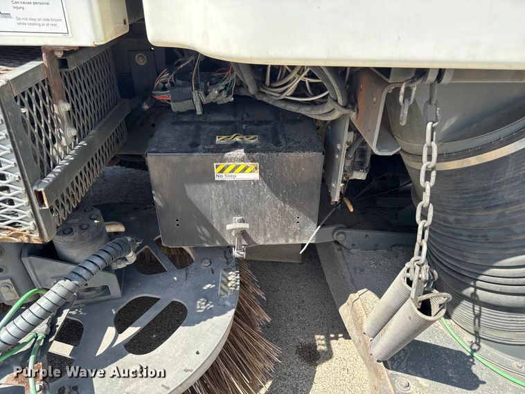 image for item DV2043 2005 Sterling SC8000 street sweeper truck