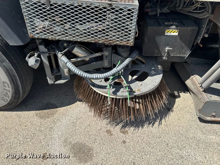 image for item DV2043 2005 Sterling SC8000 street sweeper truck
