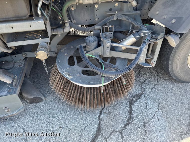 image for item DV2043 2005 Sterling SC8000 street sweeper truck