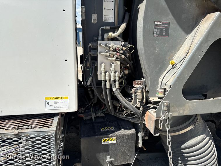 image for item DV2043 2005 Sterling SC8000 street sweeper truck