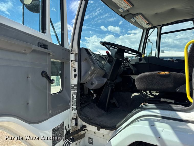 image for item DV2043 2005 Sterling SC8000 street sweeper truck