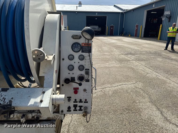 image for item DV2044 Sewer jetter trailer