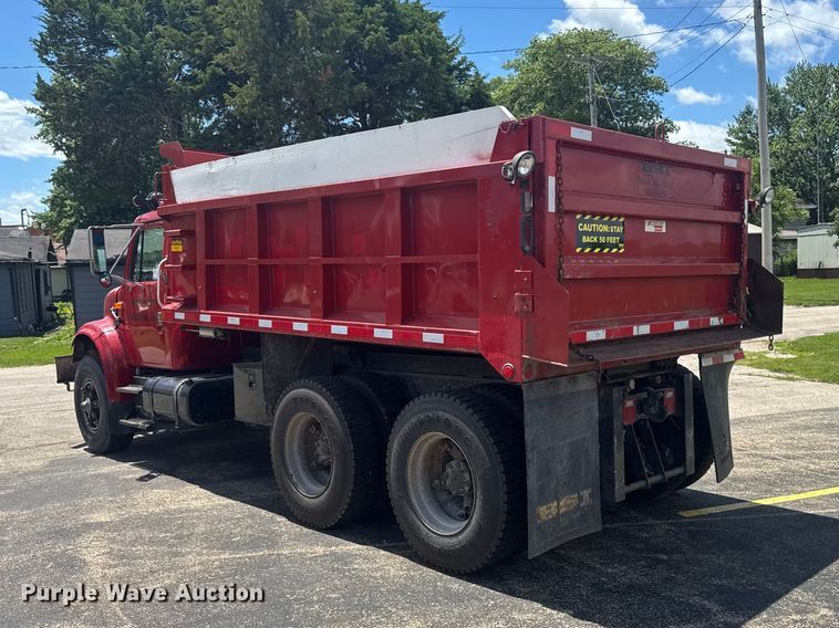 image for item DV2045 1994 International 4900 dump truck