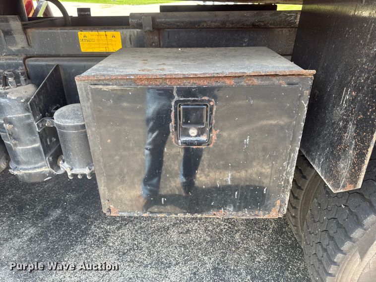 image for item DV2045 1994 International 4900 dump truck