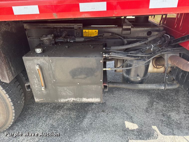 image for item DV2045 1994 International 4900 dump truck