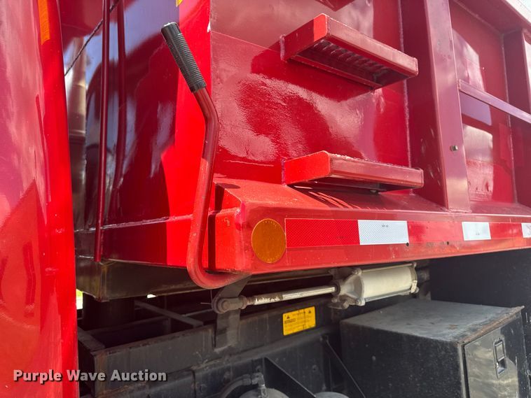 image for item DV2045 1994 International 4900 dump truck