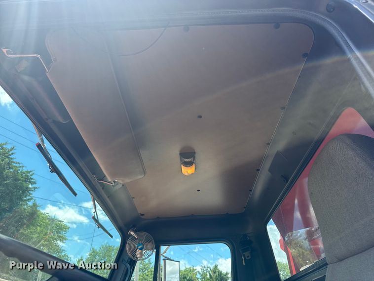 image for item DV2045 1994 International 4900 dump truck