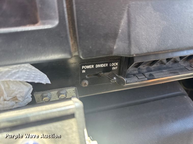 image for item DV2045 1994 International 4900 dump truck