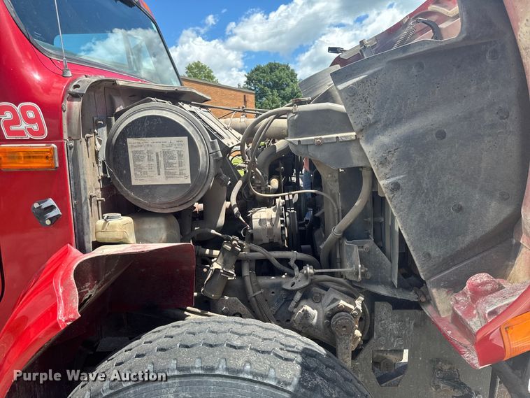 image for item DV2045 1994 International 4900 dump truck