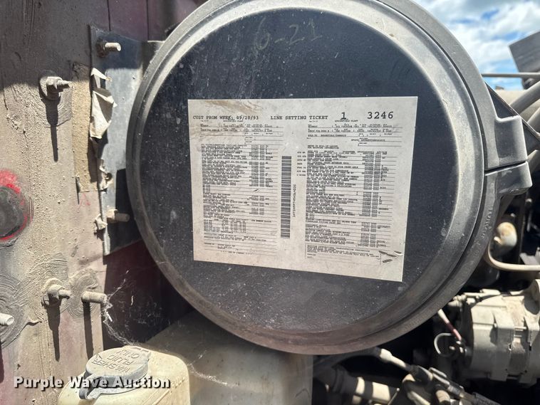 image for item DV2045 1994 International 4900 dump truck